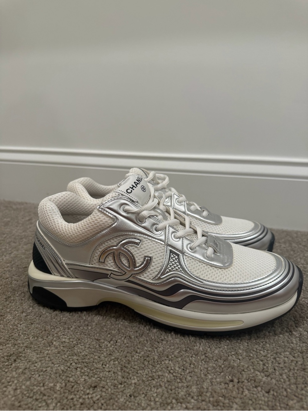 CHANEL White and Silver Metallic CC Logo Sneakers